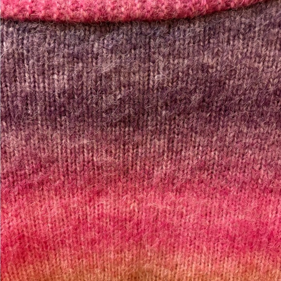 Moocci Gradient Knit Women's Sweater OS (TU) NWT!! - Picture 12 of 15